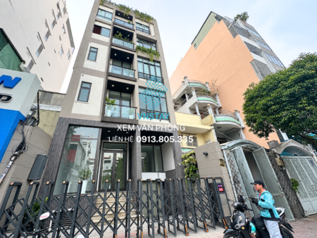 Tòa nhà 135-137 Đào Duy Anh, Phường Đức Nhuận, TP.HCM